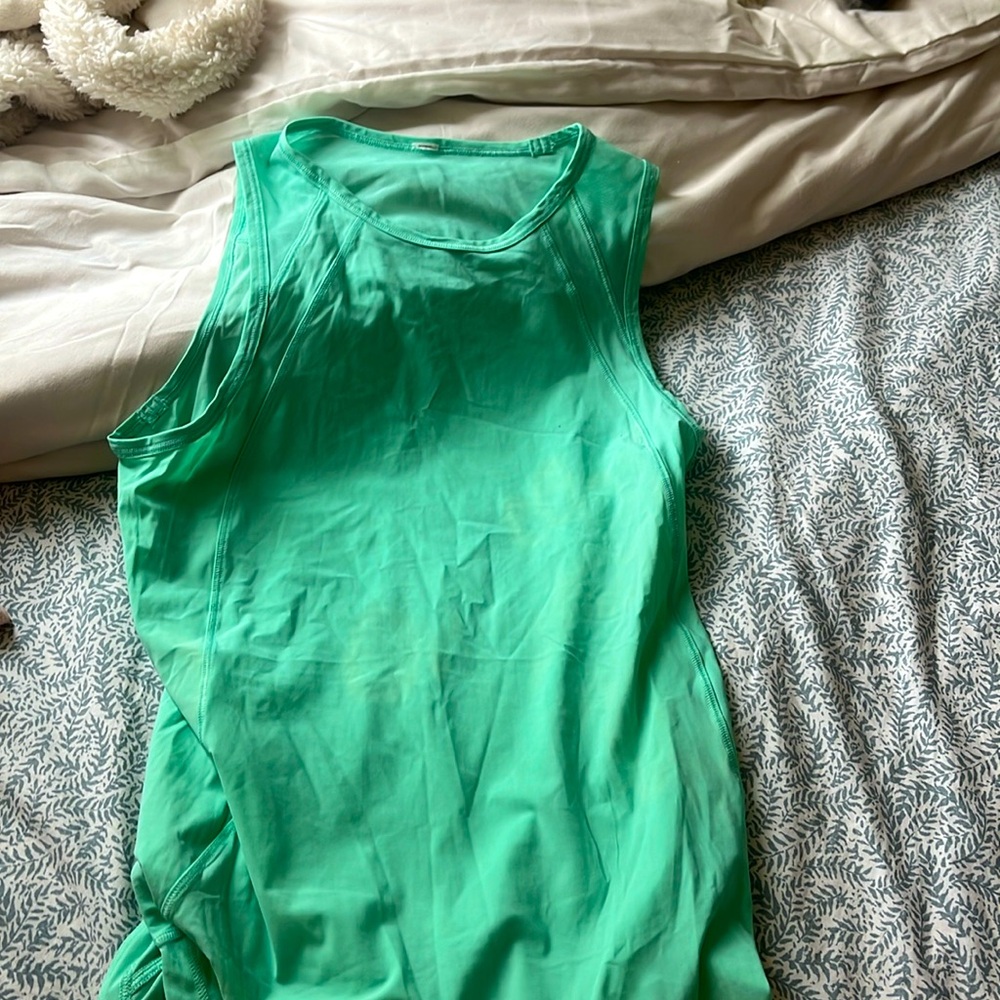 Lululemon blue tank
